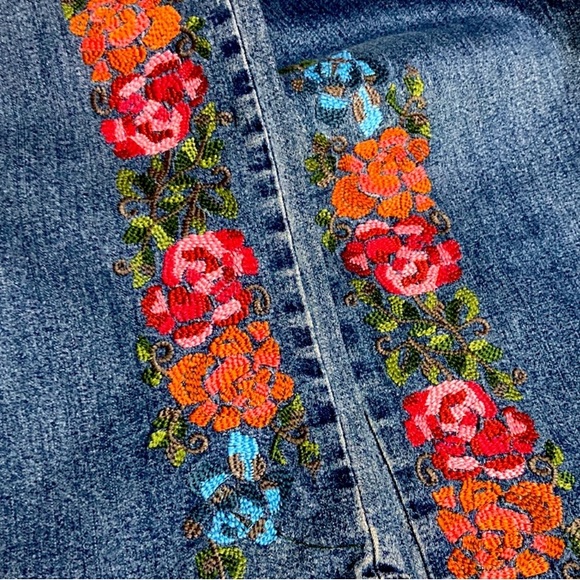 Vintage 80’s Embroidered Jeans - Picture 2 of 5